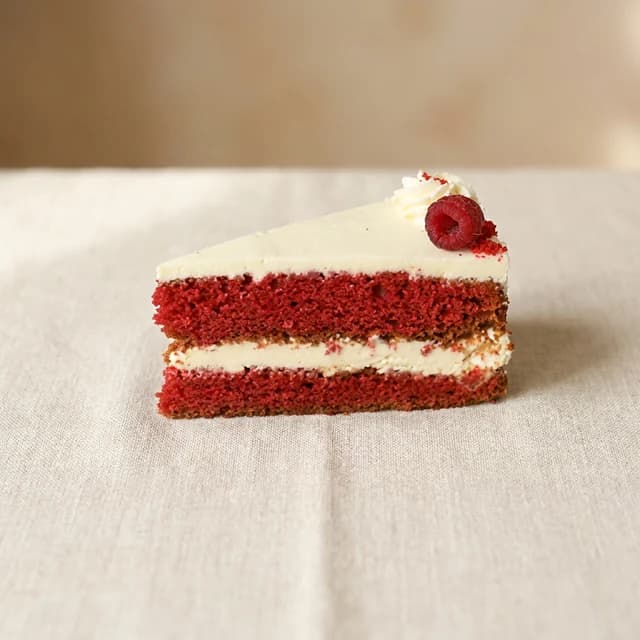 Řez dortem — Red velvet